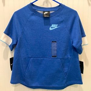 New Nike Light Weight Sweatshirt Pull Over w/ Pockets NWT Size Girls Large
